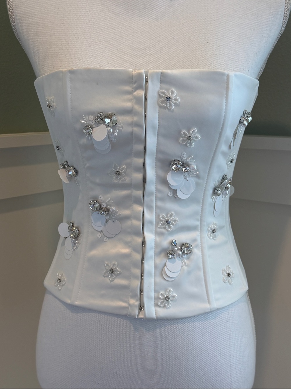 Guizio Revolve Embellished White Satin Corset - Medium